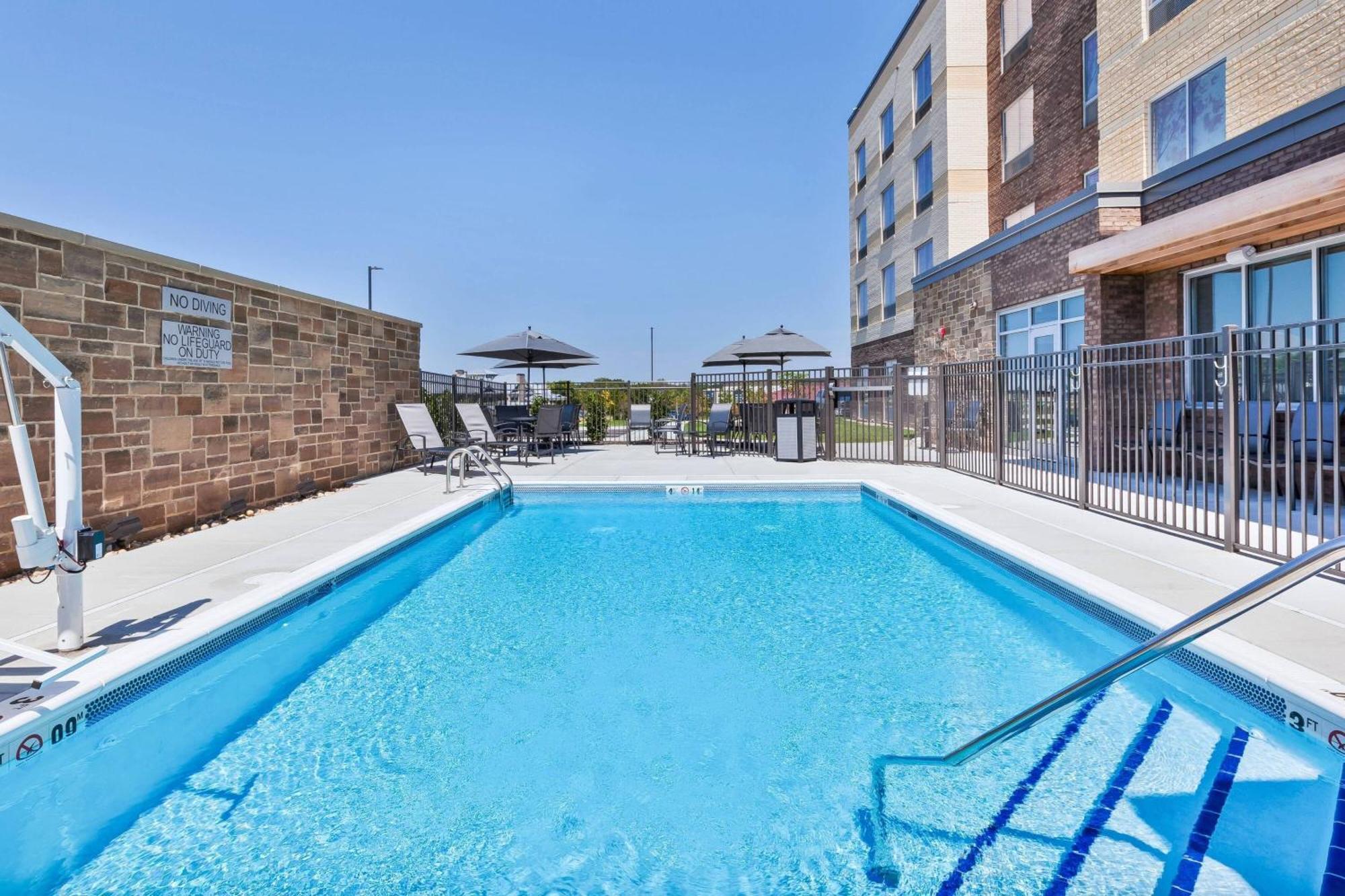 Fairfield Inn & Suites By Marriott Cincinnati Airport South/Florence Ngoại thất bức ảnh